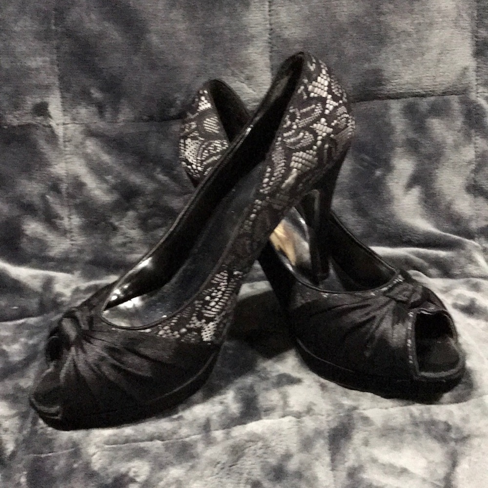 High heels, Dots, Lace & satin look, size 11